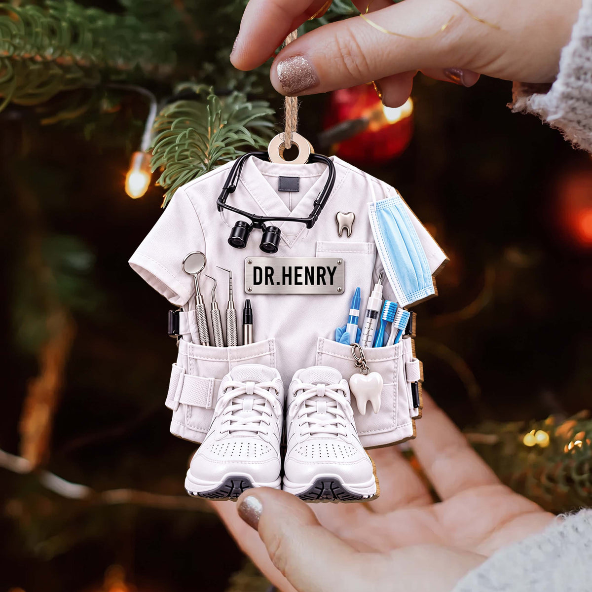Personalized Dentist Wooden Ornament – Custom Name Dental Scrub Uniform Christmas Tree Keepsake, Dentist Appreciation Gift - DOC001_WDO